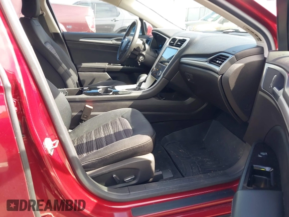 2016 Ford Fusion SE with VIN 3FA6P0H74GR145937, listed as a IAAI auction lot 41883313 with 77,590 mi miles. Bid and sale history available at carsss.com. Image 5.