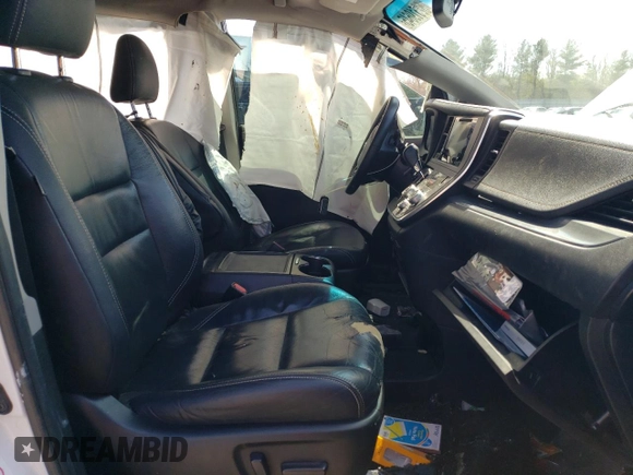 2016 Toyota Sienna SE с VIN 5TDXK3DC6GS749813, выставлен на аукционе Copart как лот 52519645 с пробегом 137 960 миль миль и Списание • Salvage title. История ставок и продаж доступна на DreamBid. Изображение 7.