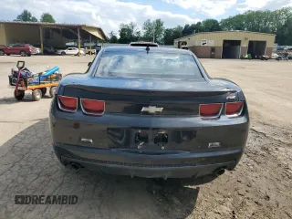 2010 Chevrolet Camaro 2LT z VIN 2G1FC1EV7A9227925, wystawiony jako Copart lot #58292885 z przebiegiem 86 884 mil mil oraz Szkoda całkowita • Salvage title. Historia ofert i sprzedaży dostępna na DreamBid. Obrazek 6.