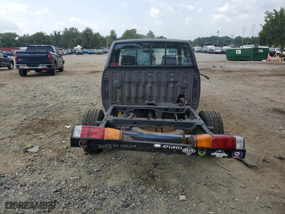 1991 Nissan Trucks 2WD with VIN 1N6SD16SXMC331598, listed as a Copart auction lot 68980144 with 133,396 mi miles and Salvage Title. Bid and sale history available at carsss.com. Image 6.