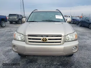 2004 Toyota Highlander with VIN JTEEP21A140044174, listed as a IAAI auction lot 41253808 with 133,357 mi miles. Bid and sale history available at carsss.com. Image 12.