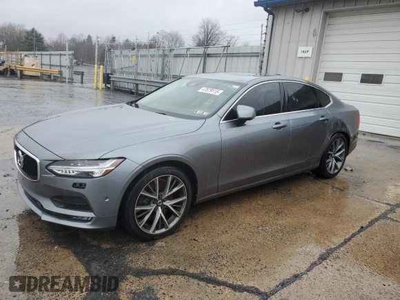 2017 Volvo S90 Momentum with VIN YV1A22MKXH1010945, listed as a Copart auction lot 47879115 with 104,831 mi miles and Clean Title. Bid and sale history available at DreamBid. Image 1.