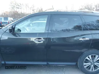 2017 Nissan Pathfinder SV with VIN 5N1DR2MM4HC630884, listed as a IAAI auction lot 41238925 with 114,622 mi miles. Bid and sale history available at carsss.com. Image 15.