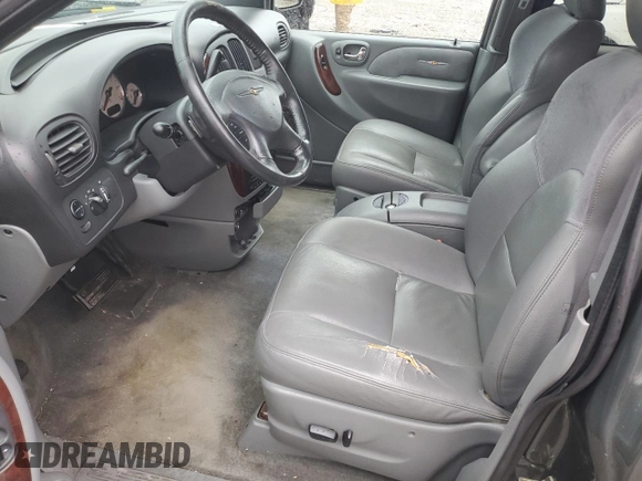 2004 Chrysler Town & Country Limited with VIN 2C8GP64L94R575502, listed as a Copart auction lot 61746354 with 179,036 mi miles and Salvage Title. Bid and sale history available at DreamBid. Image 7.