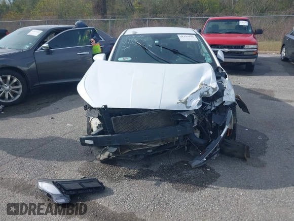 2020 Hyundai Elantra SEL with VIN 5NPD84LF1LH540675, listed as a IAAI auction lot 41315036 with 124,246 mi miles. Bid and sale history available at carsss.com. Image 12.