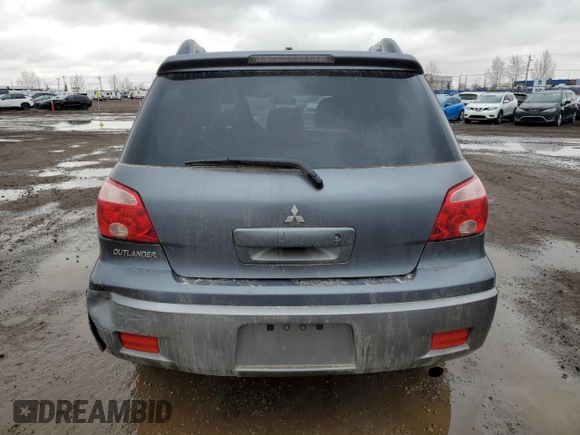 2005 Mitsubishi Outlander z VIN JA4LZ41F75U601526, wystawiony jako Copart lot #50974665 z przebiegiem 265 611 mil mil oraz Szkoda całkowita • Salvage title. Historia ofert i sprzedaży dostępna na DreamBid. Obrazek 6.
