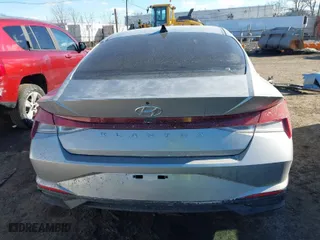 2022 Hyundai Elantra SE with VIN 5NPLL4AGXNH072907, listed as a IAAI auction lot 41440994 with 71,594 mi miles. Bid and sale history available at carsss.com. Image 16.