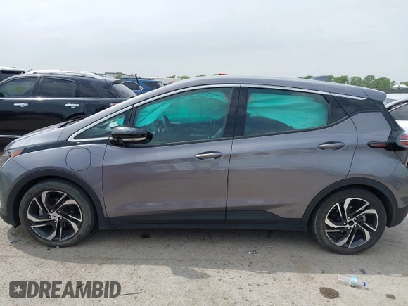 2023 Chevrolet Bolt EV 2LT z VIN 1G1FX6S0XP4170965, wystawiony jako IAAI lot #41946627 z przebiegiem 18 477 mil mil oraz . Historia ofert i sprzedaży dostępna na DreamBid. Obrazek 14.