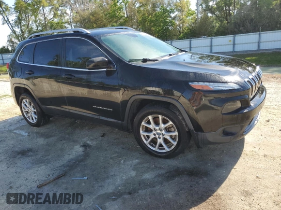 2017 Jeep Cherokee Latitude with VIN 1C4PJLCB5HD239591, listed as a Copart auction lot 48797755 with 145,778 mi miles and Clean Title. Bid and sale history available at carsss.com. Image 4.