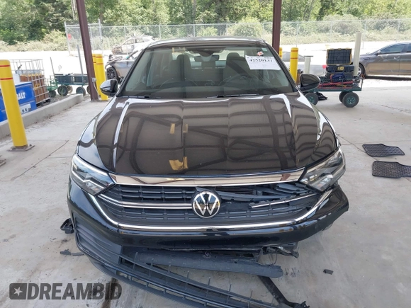 2024 Volkswagen Jetta SE with VIN 3VW7M7BU5RM052470, listed as a IAAI auction lot 42520137 with 26,902 mi miles and . Bid and sale history available at DreamBid. Image 12.