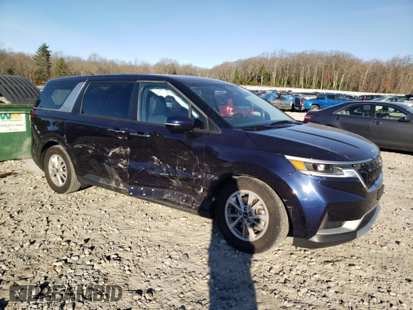 2024 Kia Carnival LX with VIN KNDNB4H32R6328763, listed as a Copart auction lot 80453154 with 25,576 mi miles and Salvage Title. Bid and sale history available at carsss.com. Image 4.