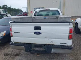 2014 Ford F-150 XL с VIN 1FTMF1CM4EKF51645, выставлен на аукционе IAAI как лот 42604754 с пробегом 296 903 миль миль и . История ставок и продаж доступна на DreamBid. Изображение 16.