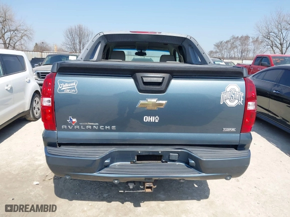 2009 Chevrolet Avalanche LT w/2LT with VIN 3GNEC22029G165697, listed as a IAAI auction lot 41797139 with 204,277 mi miles. Bid and sale history available at carsss.com. Image 16.