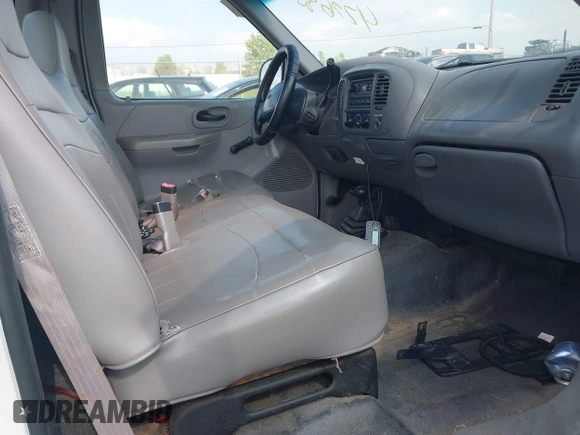 1999 Ford F-250 z VIN 1FTPF28W2XNB25385, wystawiony jako IAAI lot #42768047 z przebiegiem Nie podano mil oraz . Historia ofert i sprzedaży dostępna na DreamBid. Obrazek 5.