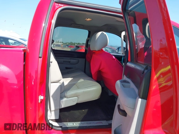 2011 Chevrolet Silverado 1500 LT with VIN 3GCPCSE00BG281371, listed as a IAAI auction lot 41993885 with 174,880 mi miles and . Bid and sale history available at DreamBid. Image 8.