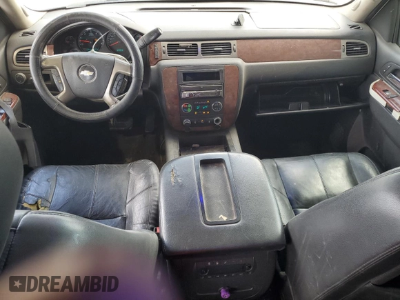 2013 Chevrolet Suburban LT with VIN 1GNSCJE00DR300449, listed as a Copart auction lot 55134455 with 301,552 mi miles and Salvage title. Bid and sale history available at DreamBid. Image 8.