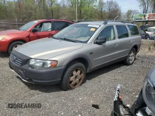 2004 Volvo V70 XC70 with VIN YV1SZ59H641169454, listed as a Copart auction lot 53650635 with 0 mi miles and Salvage Title. Bid and sale history available at carsss.com. Image 1.