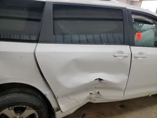 2012 Toyota Sienna LE AAS с VIN 5TDKK3DC1CS269618, выставлен на аукционе Copart как лот 49789095 с пробегом Не указан миль и Списание • Salvage title. История ставок и продаж доступна на DreamBid. Изображение 11.