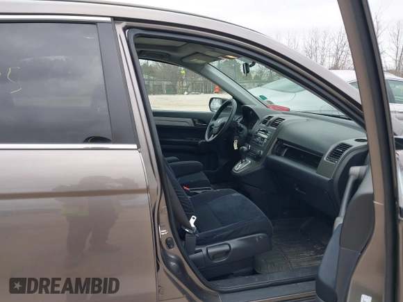 2010 Honda CR-V EX with VIN 3CZRE4H5XAG707176, listed as a IAAI auction lot 41958675 with 112,237 mi miles. Bid and sale history available at carsss.com. Image 5.