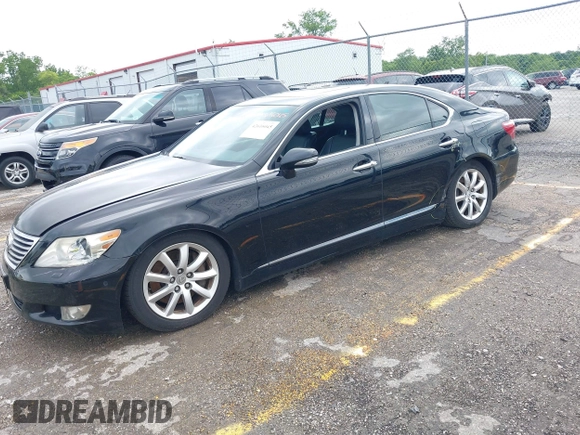 2010 Lexus LS 460 z VIN JTHCL5EF5A5005714, wystawiony jako IAAI lot #42616045 z przebiegiem 101 834 mil mil oraz . Historia ofert i sprzedaży dostępna na DreamBid. Obrazek 17.