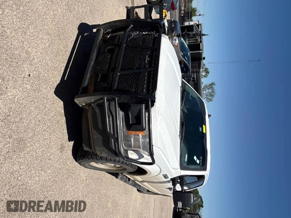 2020 Ford F-150 XL with VIN 1FTEW1E52LFA28138, listed as a IAAI auction lot 42140024 with 146,058 mi miles. Bid and sale history available at carsss.com. Image 1.