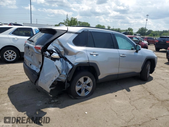 2024 Toyota RAV4 XLE with VIN 2T3P1RFV4RC403444, listed as a Copart auction lot 62932475 with 3,245 mi miles and Clean title. Bid and sale history available at DreamBid. Image 3.