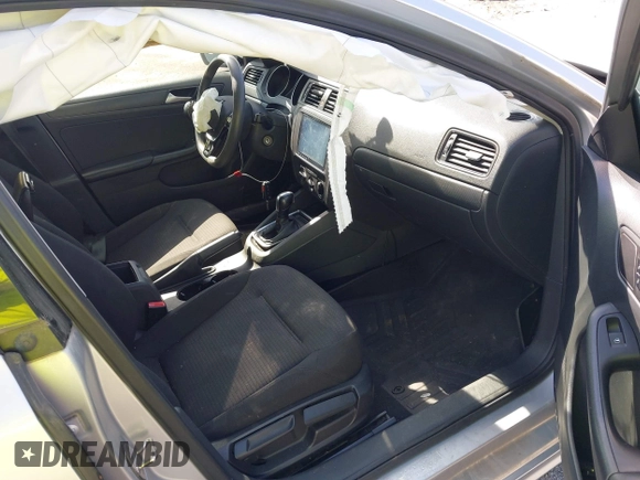 2015 Volkswagen Jetta S with VIN 3VW2K7AJ5FM404207, listed as a IAAI auction lot 40378056 with 110,867 mi miles and . Bid and sale history available at DreamBid. Image 5.