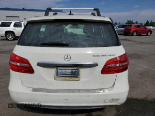 2014 Mercedes-Benz B with VIN WDDVP9AB9EJ001564, listed as a Copart auction lot 76207854 with 79,880 mi miles and Clean Title. Bid and sale history available at carsss.com. Image 6.