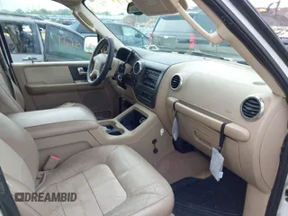 2004 Ford Expedition Eddie Bauer with VIN 1FMFU18L94LB16882, listed as a IAAI auction lot 42271559 with 155,890 mi miles and . Bid and sale history available at DreamBid. Image 5.