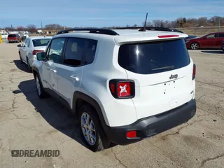2020 Jeep Renegade Altitude z VIN ZACNJABB8LPL91658, wystawiony jako IAAI lot #41534304 z przebiegiem 76 135 mil mil oraz . Historia ofert i sprzedaży dostępna na DreamBid. Obrazek 3.