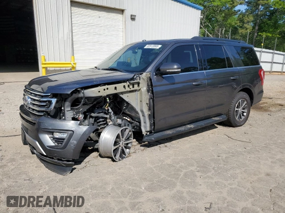 2018 Ford Expedition XLT with VIN 1FMJU1HT1JEA26958, listed as a Copart auction lot 52913995 with 77,790 mi miles and Salvage title. Bid and sale history available at DreamBid. Image 1.