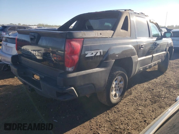 2004 Chevrolet Avalanche Z71 with VIN 3GNEK12T74G282207, listed as a Copart auction lot 73114084 with 205,688 mi miles and Salvage Title. Bid and sale history available at carsss.com. Image 3.