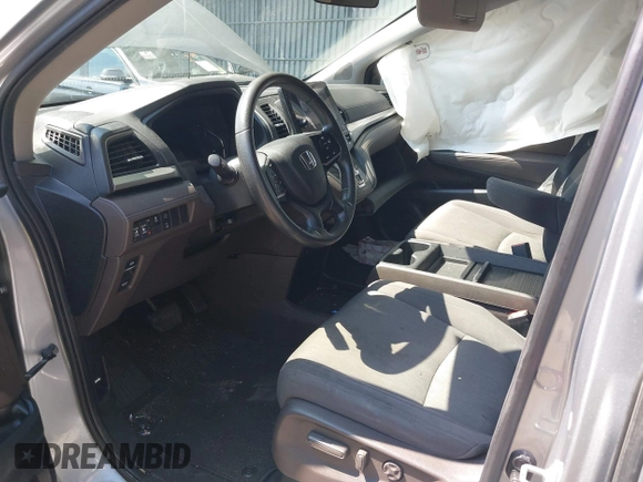 2019 Honda Odyssey EX with VIN 5FNRL6H54KB034206, listed as a IAAI auction lot 40200887 with 63,624 mi miles. Bid and sale history available at carsss.com. Image 5.