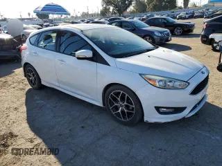 2015 Ford Focus SE with VIN 1FADP3K29FL334599, listed as a Copart auction lot 46926475 with 127,537 mi miles and Salvage Title. Bid and sale history available at DreamBid. Image 4.