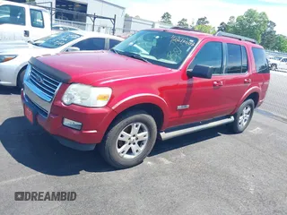 2007 Ford Explorer XLT z VIN 1FMEU63E77UB81293, wystawiony jako IAAI lot #42212508 z przebiegiem 246 834 mil mil oraz . Historia ofert i sprzedaży dostępna na DreamBid. Obrazek 2.