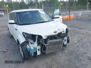 2017 Kia Soul with VIN KNDJN2A27H7454136, listed as a IAAI auction lot 41995542 with 105,645 mi miles. Bid and sale history available at carsss.com. Image 6.