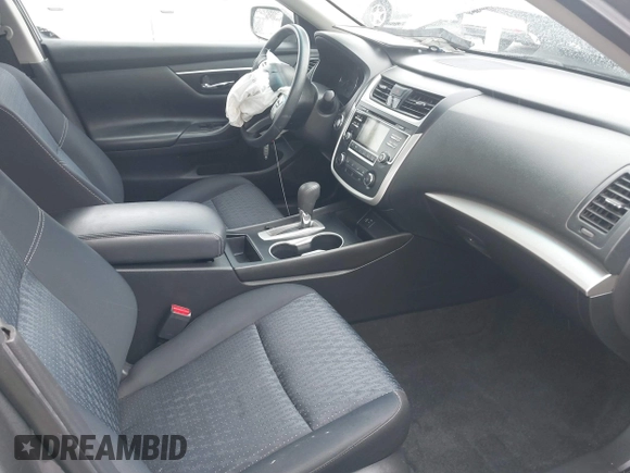 2016 Nissan Altima S with VIN 1N4AL3AP0GN329616, listed as a IAAI auction lot 41795725 with Not Provided miles and . Bid and sale history available at carsss.com. Image 5.