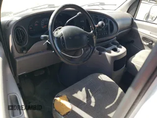 2000 Ford Econoline Cargo z VIN 1FTSE34F8YHA84494, wystawiony jako Copart lot #53182035 z przebiegiem 119 730 mil mil oraz Nie do naprawy • Non repairable. Historia ofert i sprzedaży dostępna na DreamBid. Obrazek 8.