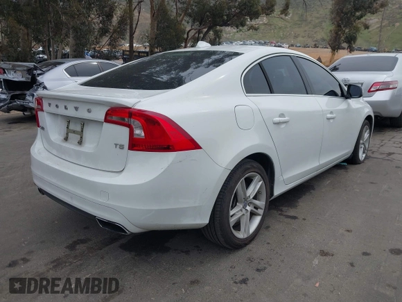 2014 Volvo S60 T5 с VIN YV1612FS0E1286021, выставлен на аукционе IAAI как лот 41708156 с пробегом 115 376 миль миль и . История ставок и продаж доступна на DreamBid. Изображение 4.