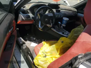 2011 BMW Z4 sDrive30i с VIN WBALM5C53BE380136, выставлен на аукционе Copart как лот 51761605 с пробегом 145 367 миль миль и Списание • Salvage title. История ставок и продаж доступна на DreamBid. Изображение 8.