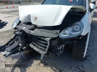 2017 Porsche Cayenne with VIN WP1AA2A28HKA87514, listed as a IAAI auction lot 41883554 with 161,593 mi miles and . Bid and sale history available at DreamBid. Image 6.