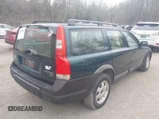 2002 Volvo V70 with VIN YV1SZ58D921077492, listed as a IAAI auction lot 42053894 with 167,887 mi miles and . Bid and sale history available at DreamBid. Image 4.