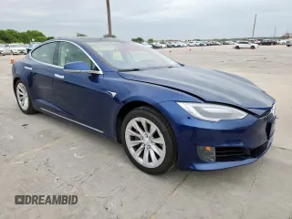 2017 Tesla Model S 60 с VIN 5YJSA1E14HF190251, выставлен на аукционе Copart как лот 63648045 с пробегом 79 379 миль миль и Списание • Salvage title. История ставок и продаж доступна на DreamBid. Изображение 4.