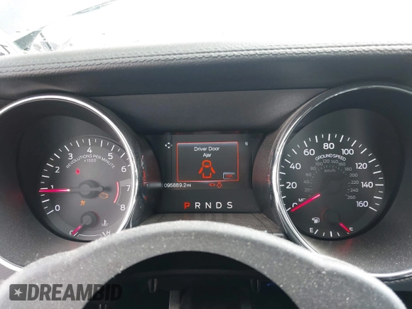 2016 Ford Mustang GT z VIN 1FA6P8CF4G5264863, wystawiony jako IAAI lot #42078115 z przebiegiem 95 889 mil mil oraz . Historia ofert i sprzedaży dostępna na DreamBid. Obrazek 7.