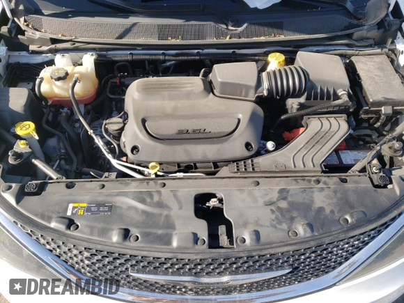 2021 Chrysler Voyager LXi with VIN 2C4RC1DG2MR534205, listed as a Copart auction lot 59366844 with 70,055 mi miles and Clean Title. Bid and sale history available at DreamBid. Image 12.