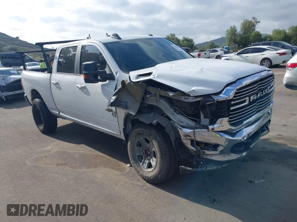 2019 Ram 2500 Lone Star with VIN 3C6UR5DL7KG544980, listed as a IAAI auction lot 41933163 with 184,151 mi miles and . Bid and sale history available at DreamBid. Image 1.