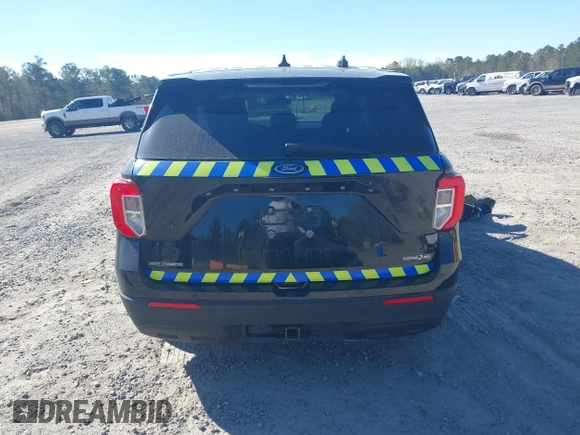 2021 Ford Police Interceptor Utility z VIN 1FM5K8AB0MGB98697, wystawiony jako IAAI lot #41877811 z przebiegiem 23 127 mil mil oraz . Historia ofert i sprzedaży dostępna na DreamBid. Obrazek 16.