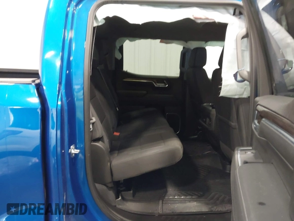 2024 Chevrolet Silverado 1500 RST with VIN 1GCUDEED5RZ130900, listed as a IAAI auction lot 41739322 with Not Provided miles. Bid and sale history available at carsss.com. Image 8.