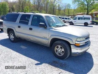 2000 Chevrolet Suburban LT with VIN 3GNFK16T0YG114431, listed as a IAAI auction lot 42059206 with 266,582 mi miles. Bid and sale history available at carsss.com. Image 1.