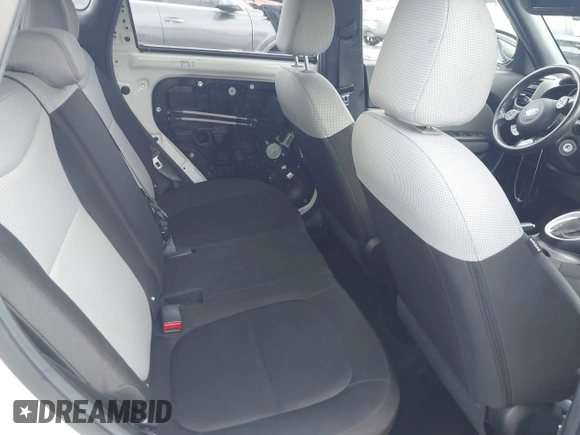 2016 Kia Soul z VIN KNDJN2A23G7362505, wystawiony jako IAAI lot #42280947 z przebiegiem 126 029 mil mil oraz . Historia ofert i sprzedaży dostępna na DreamBid. Obrazek 8.